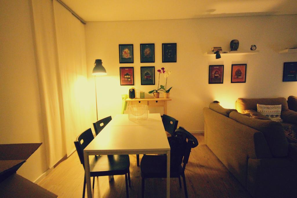 פניש Nineteen Studios חדר תמונה